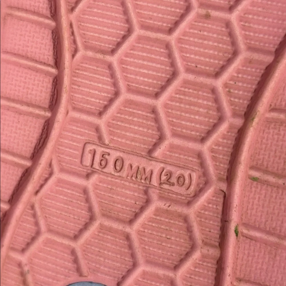 PRE OWNED Toddler Pink & Purple Clogs 150 MM CONVERTS TYPICALLY TO 7.5-8